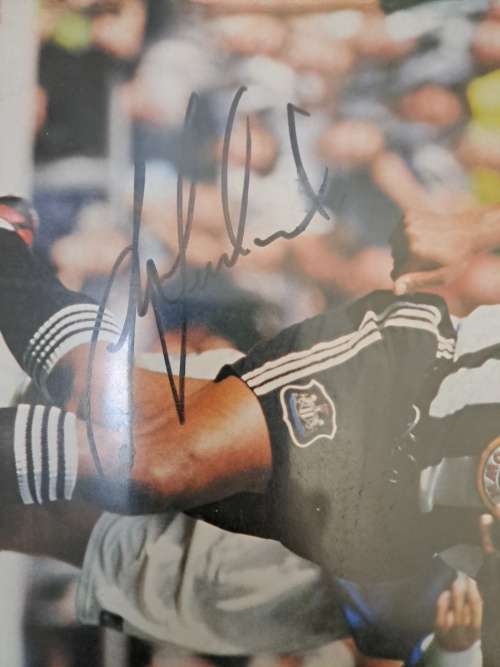 Les Ferdinand,England soccer player, autographed picture,plus certificate of authenticity