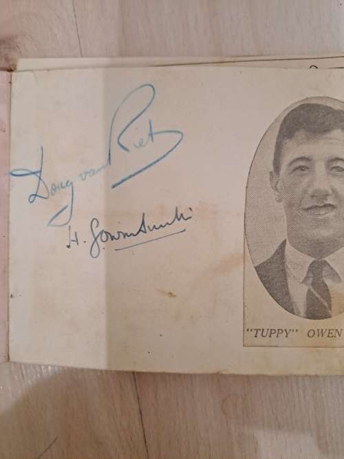Tuppy Owen-Smith,,famous SA cricketer, also rugby player for England original autograph