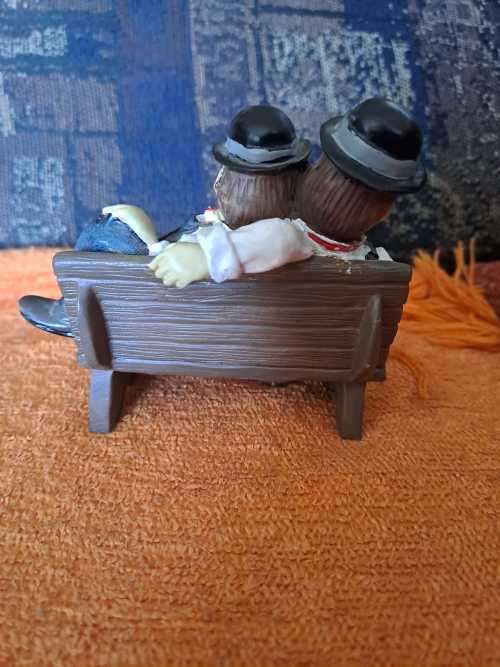 Laurel & Hardy Figurine, sleeping on bench