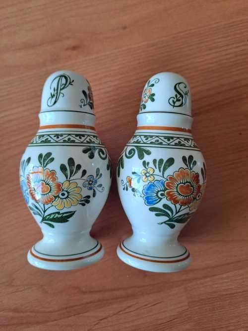 Villeroy and Bocht Ceramic Salt & Pepper Shakers