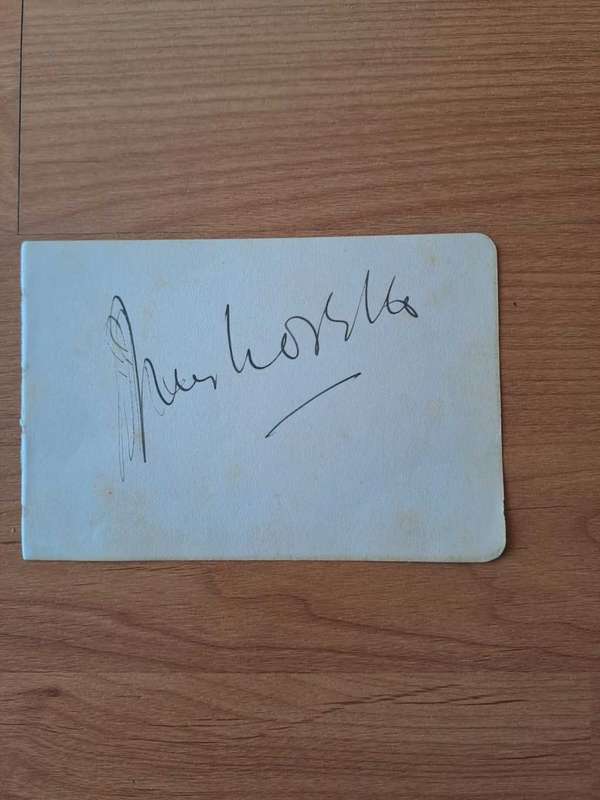 Ivor Novello original autograph(famous Welsh actor,singer,playwright)