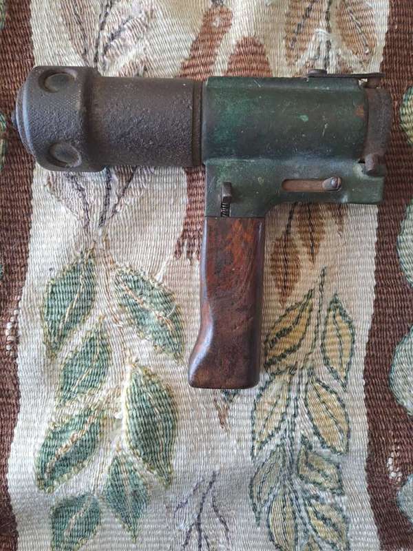 Cox Universal Humane Cattle Gun by WW Greener, Antique