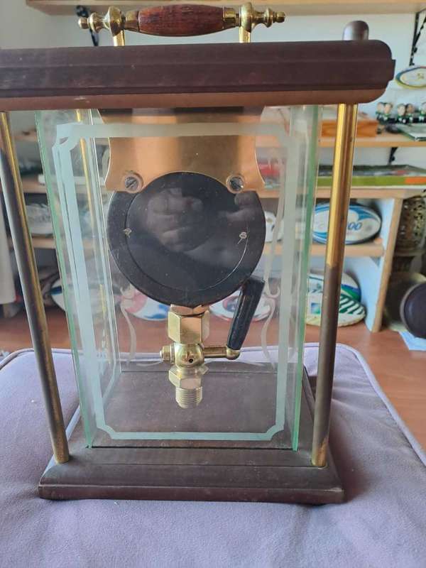 Beautiful gauge brass/copper clock