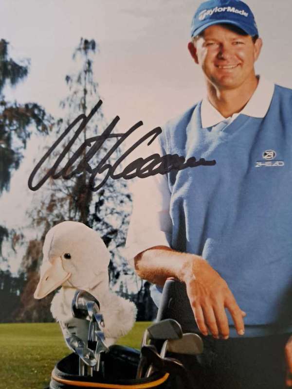 Retief Goosen photograph with original signature