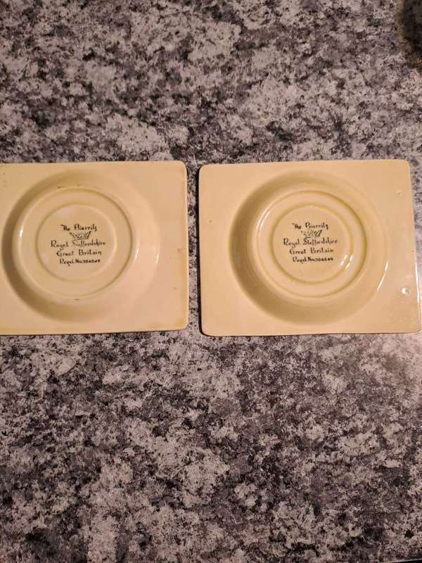 Clarice Cliff, very rare Art Deco, Beswick Royal Staffordshire Saucers, Bargain!!!