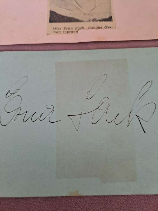 Erna Sack German soprano original signature