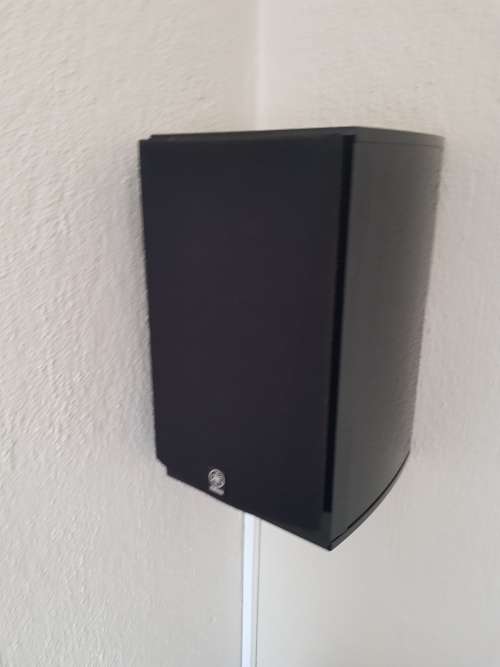 Yamaha Speaker Set (2x NS-777, 4 x NS-333, 1x NS-C444, 1x YST-SW515)