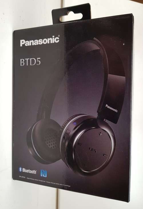 BRAND NEW!!! Panasonic Wireless Bluetooth Stereo Headphones with Mic/Controller RP-BTD5
