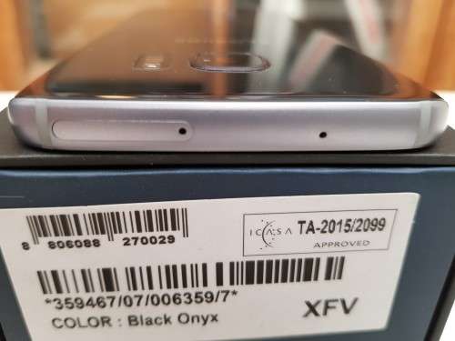 LIKE NEW! Samsung Galaxy S7 smartphone - Black Onyx