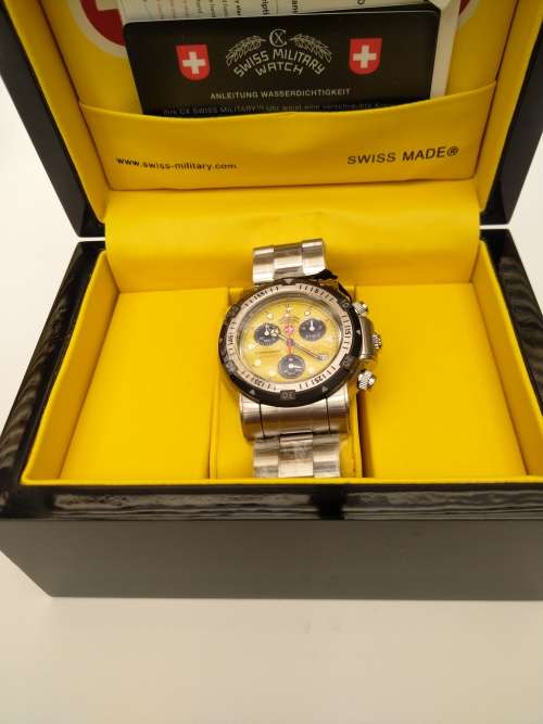 RARE! CX Swiss Military SEEWOLF l dive watch, Certified 1,000m depth Retail US$1,250 (+- R18,000)