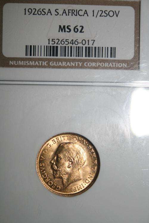 1926 GOLD 1/2 SOVEREIGN - NGC GRADED MS62