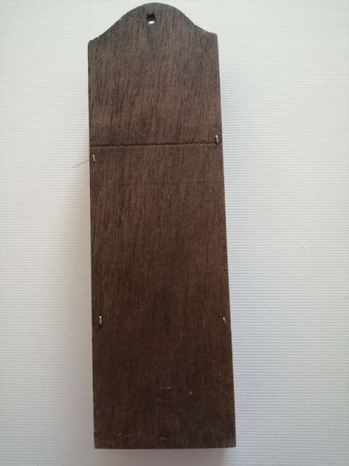 Lovely little wooden display unit for thimbles or small ornaments