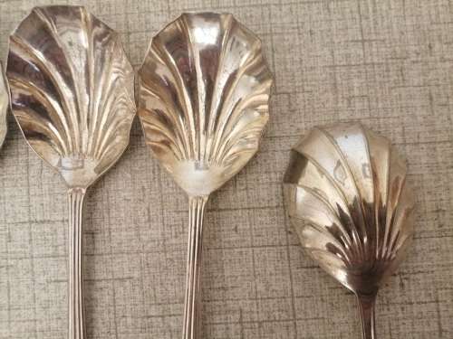 Yeoman plated desert spoons set of 6