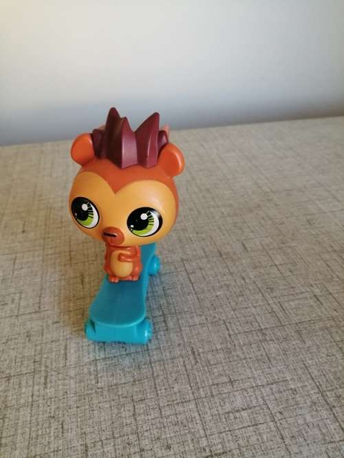 Littlest Pet Shop Russel Hedgehog McDonalds toy