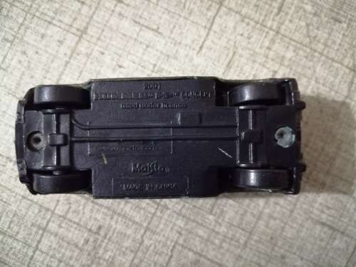 Maisto Hummer 2001