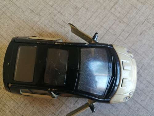 Maisto Smart Forfour scale 1/35