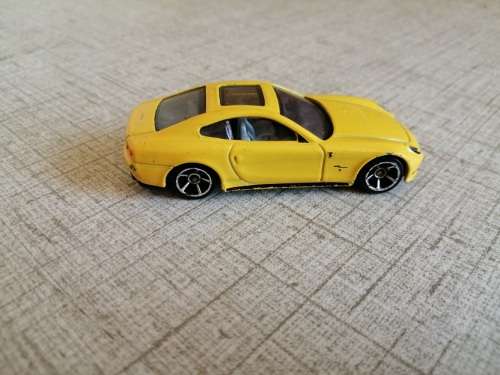 Mattel Hotwheels Ferrari 612 Scaglietti
