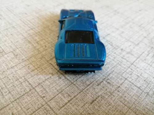 2004 Matchbox 2005 Ford GT