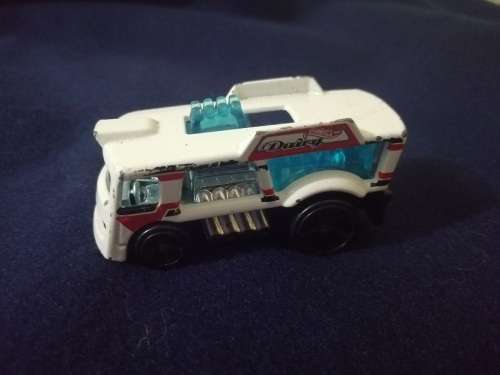 2015 Hotwheels Chill Mill Icecream truck