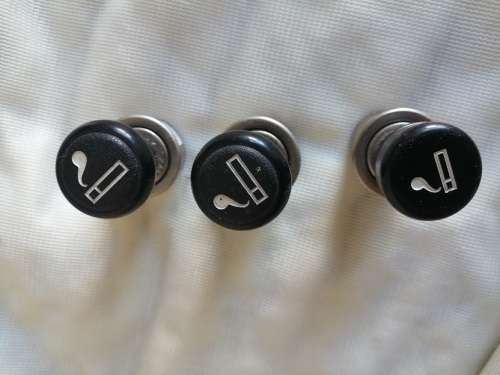 3 x Car cigarette lighters