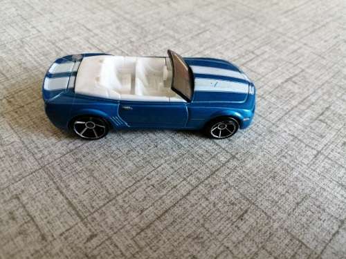 Hot Wheels Camaro Convertible TM GM
