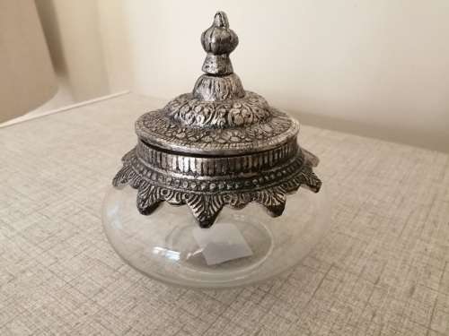 Stunning dressing table cotton wool holder