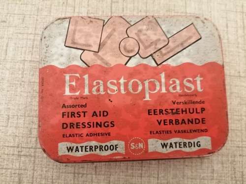 Elastoplast tin