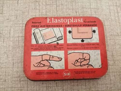 Elastoplast tin