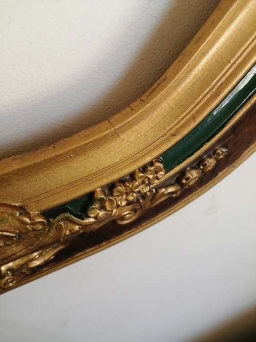 Stunning Antique picture frame