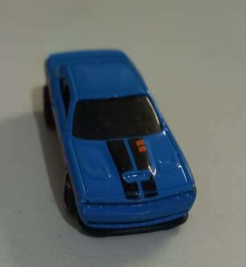 Hotwheels 2015 Dodge Challenger SRT