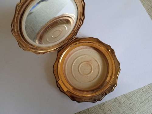 Stratton Powder compact
