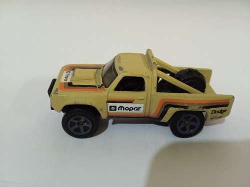 Hotwheels `87 Dodge
