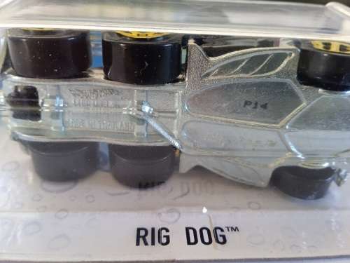 Hot Wheels color shifters Rig Dog