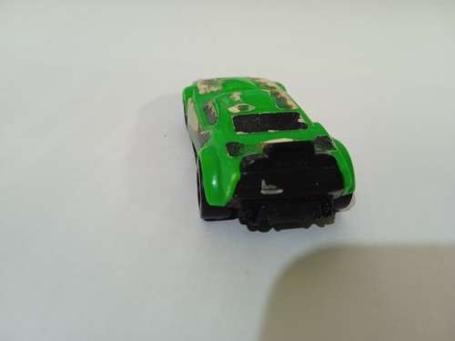 Hot Wheels Nestle pull back car
