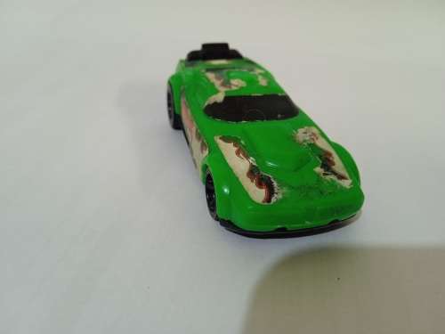 Hot Wheels Nestle pull back car