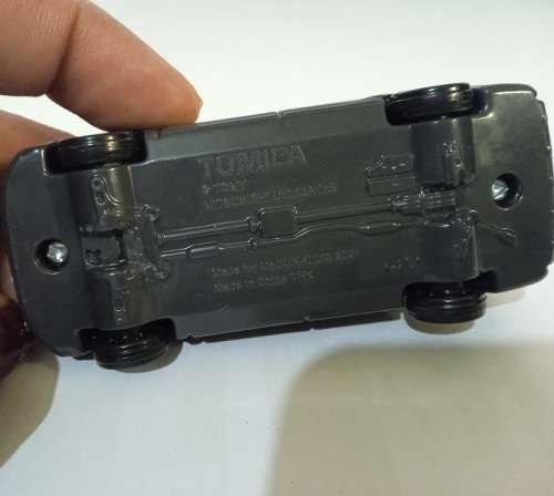 Tomica, Tomy, Mitsubishi Delica D 5