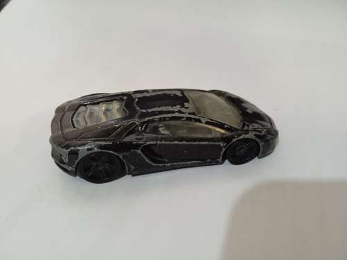 Hot Wheels Lamborghini Aventador LP 700-4