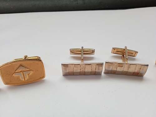 4 x sets of cuff links