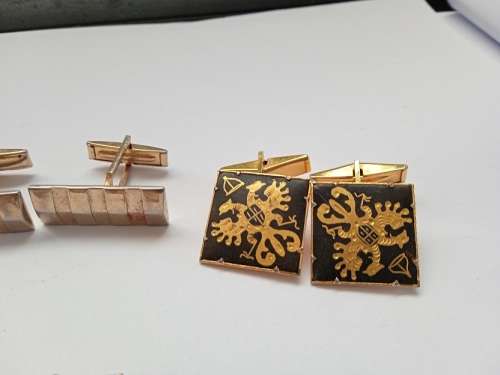 4 x sets of cuff links