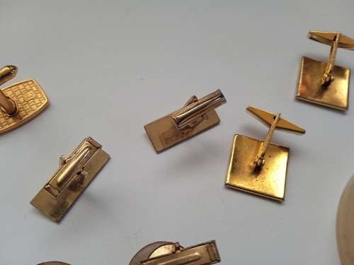 4 x sets of cuff links