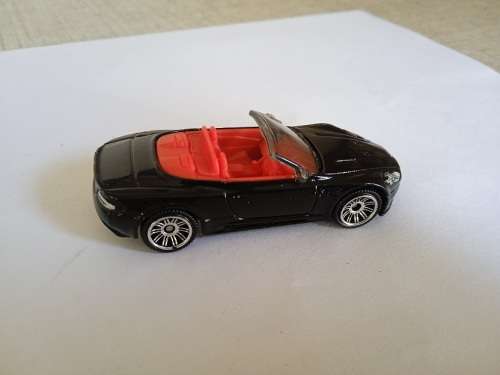 Matchbox 2011 Aston Martin DBS Volante