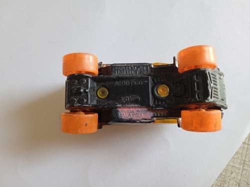 Hot Wheels Aeropod (damaged)