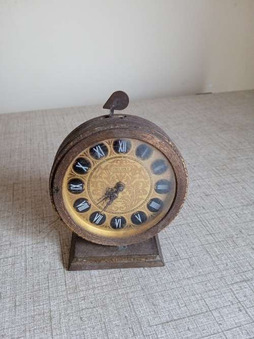 Vintage Deluxe brass alarm clock, not working