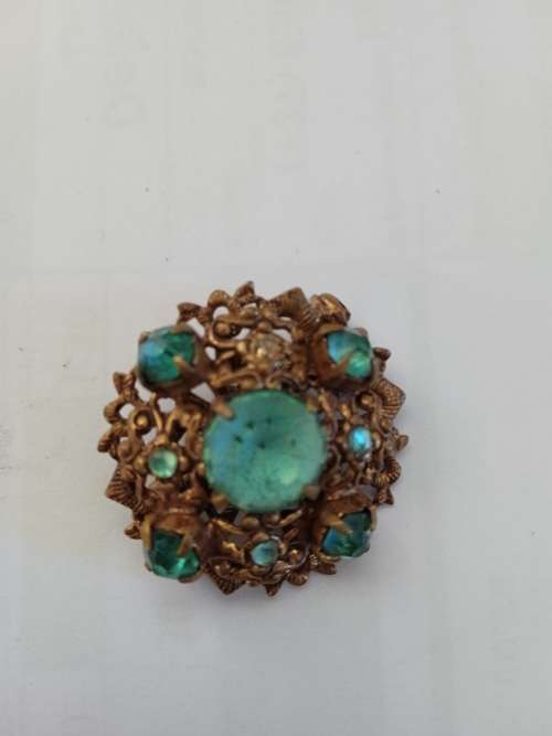 Stunning brooch