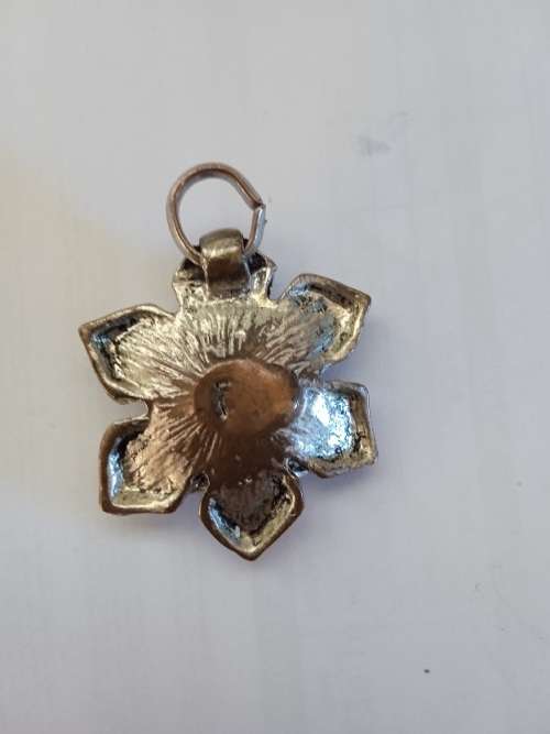 Lovely rose pendant