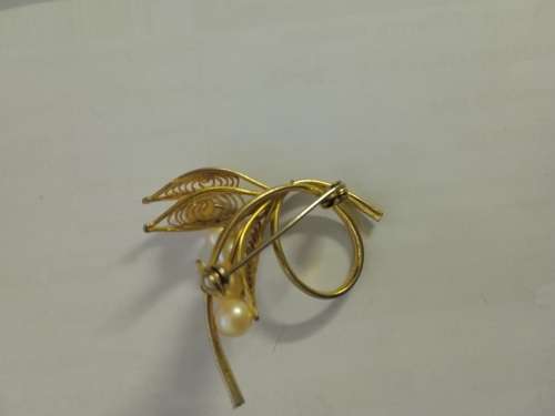 Pretty brooch