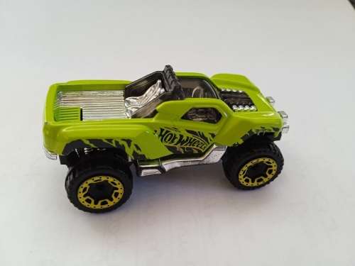 Hot Wheels DHP18 Truck