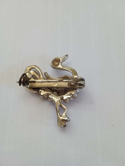 Lovely Ostrich brooch