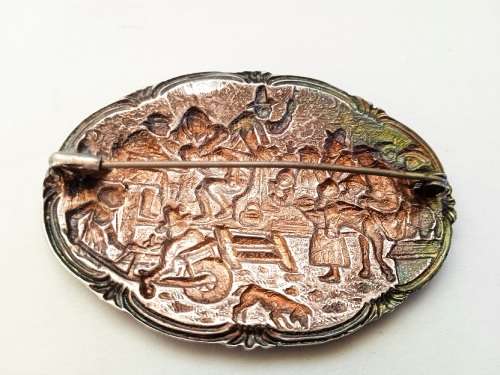 Stunning Vintage embossed silver plated brooch