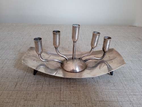 Silver plated candle holder for thin candles